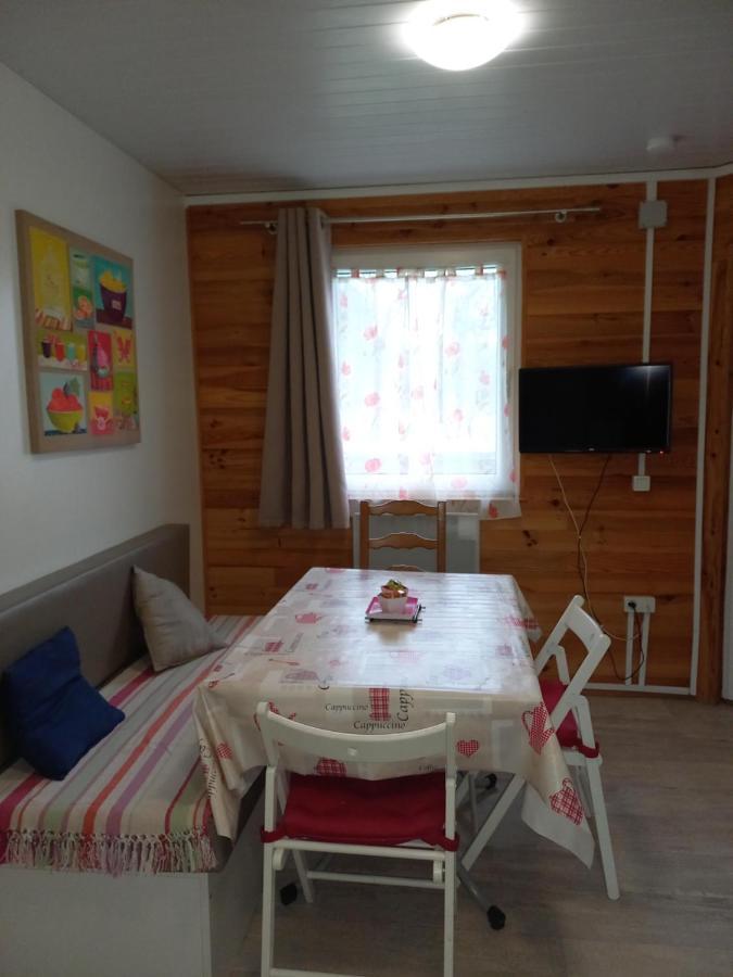 Chalet 4 Personnes Montolieu Exteriér fotografie